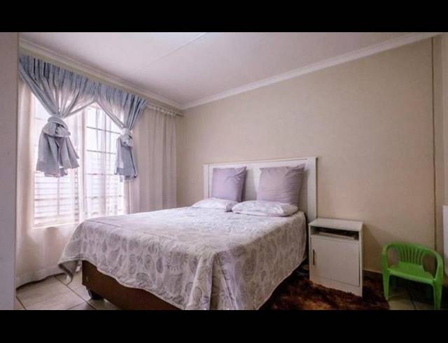 3 BEDROOM HOUSE FOR SALE IN SKY CITY